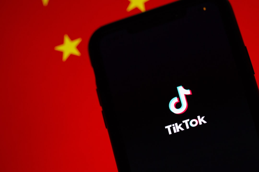 Photo Smartphone, TikTok logo